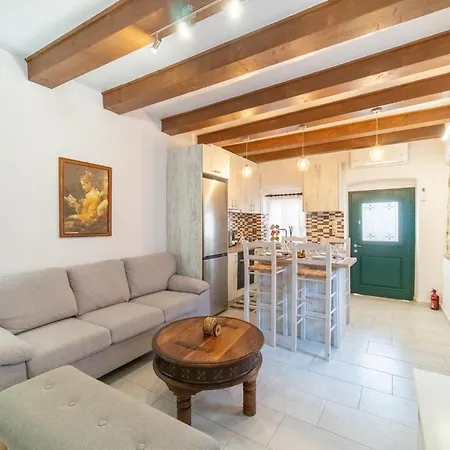 Bekiris Traditional *