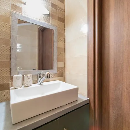 Bekiris Traditional *